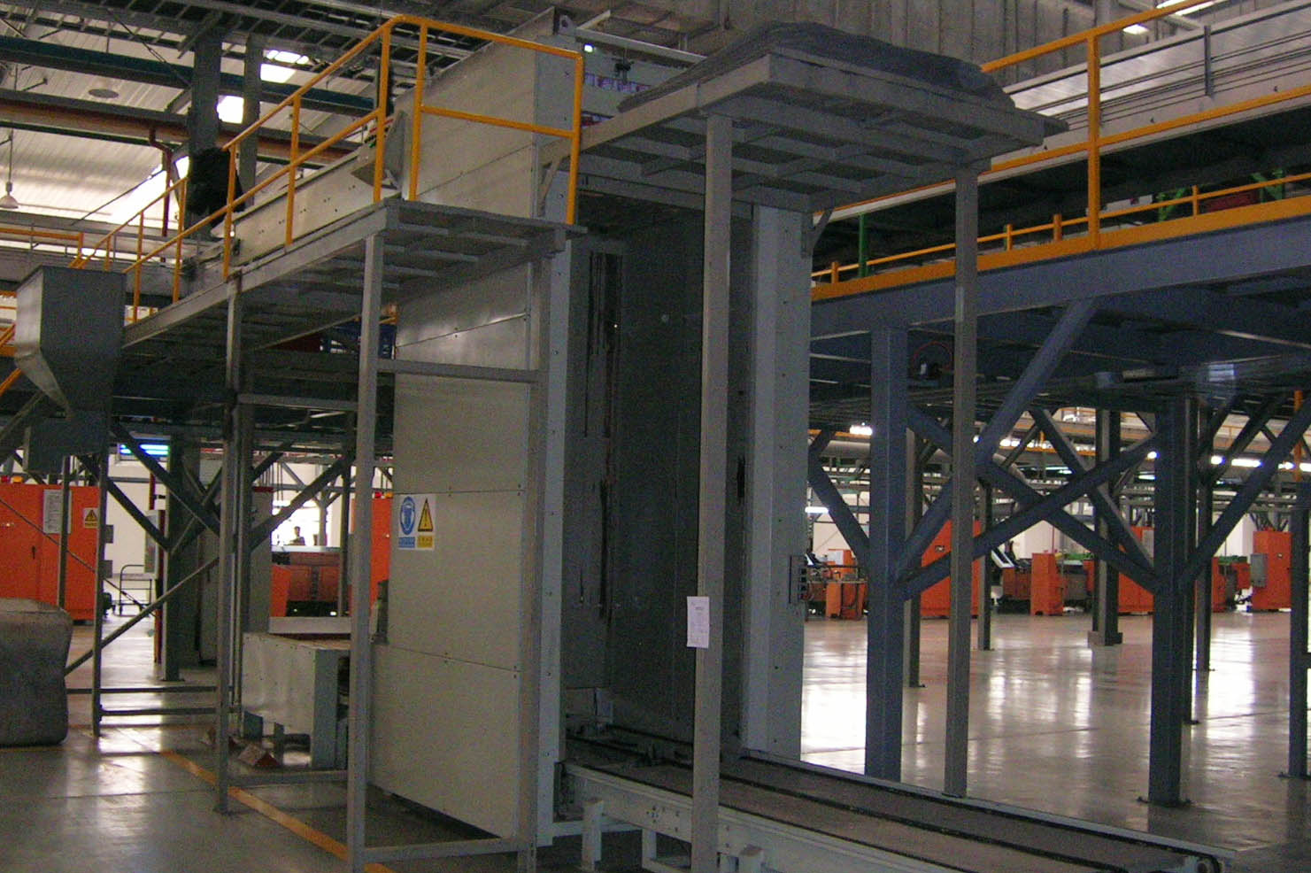 High-position palletizing machine