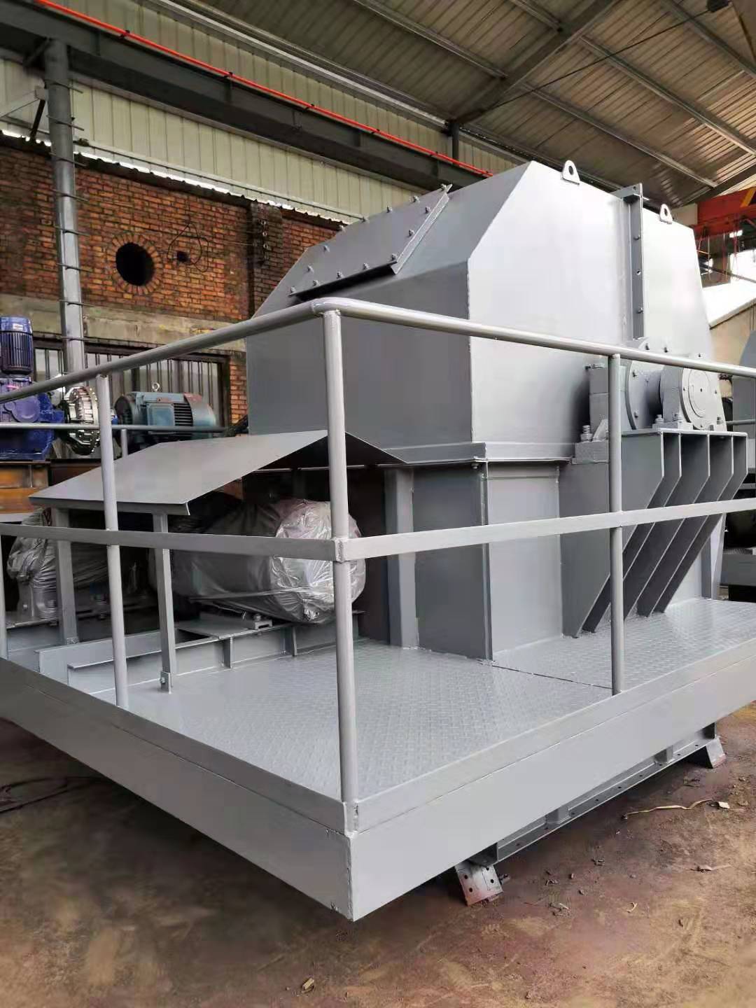 DS01Bucket Hoister