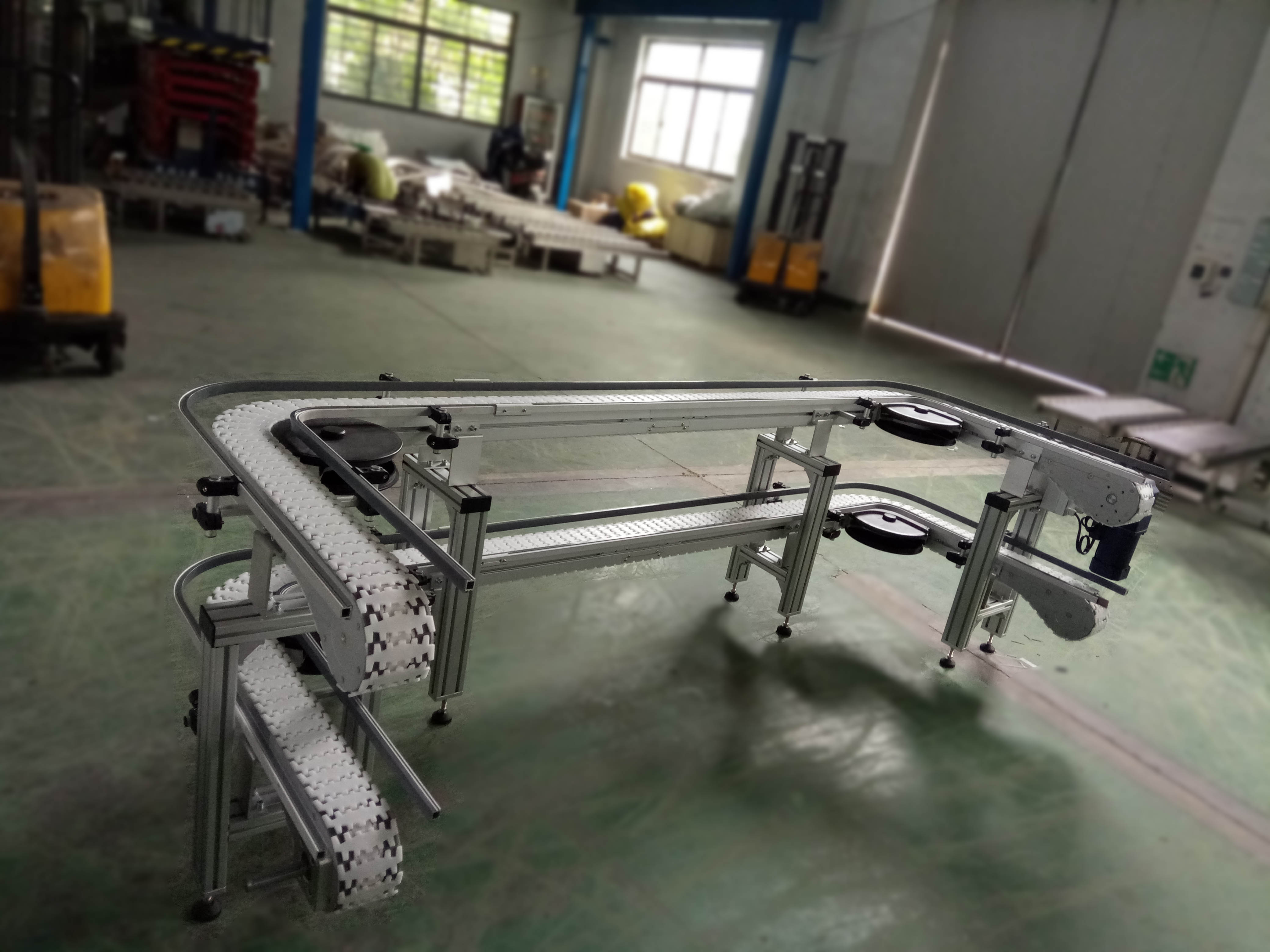 RX01 Flexible conveyor